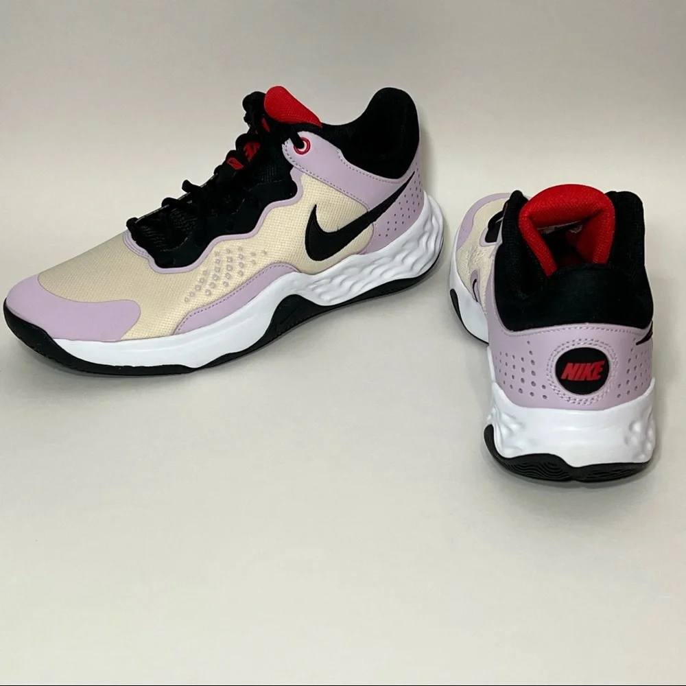 Nike fly by